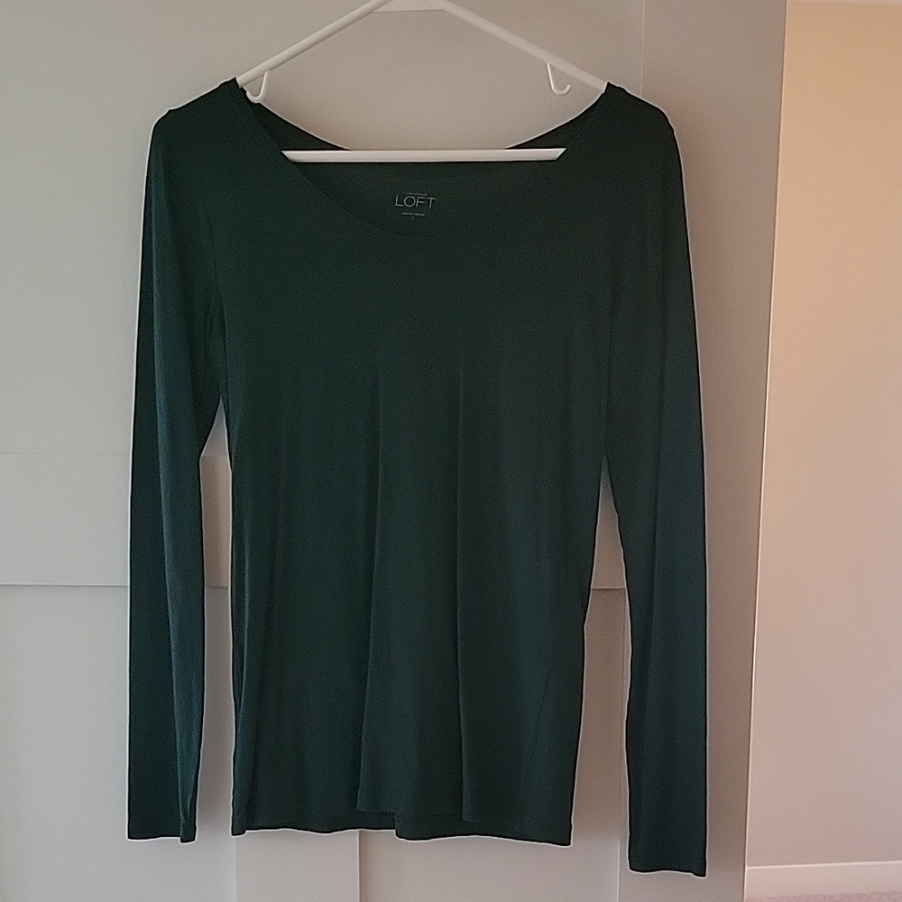 LOFT Women's Green Long Sleeve Top
